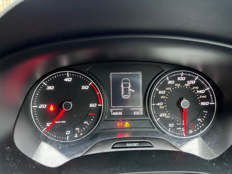 Seat, LEON, Hatchback, 2013, Manual, 1598 (cc), 5 doors