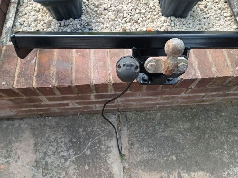 Peugeot 207 towbar