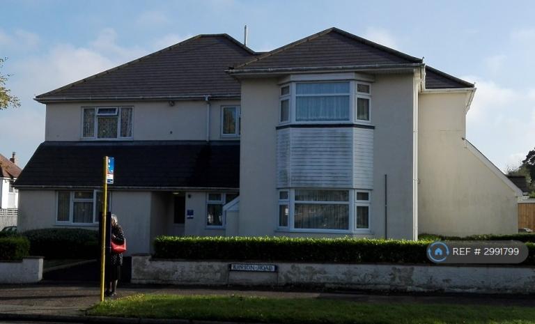 1 bedroom flat in Kinson Road, Bournemouth, BH10 (1 bed) (#2991799)
