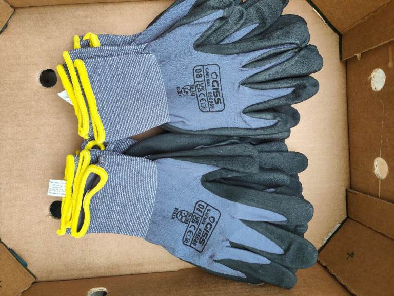 Giss protective gloves size 8 x8 Southampton