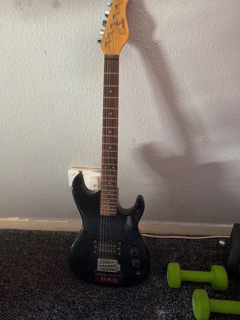 Encore electric guitar 