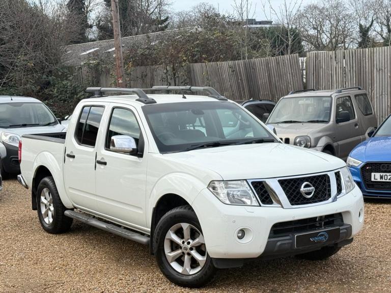  Nissan Navara 2.5 dCi Tekna Auto 4WD Euro 5 4dr Diesel Automatic