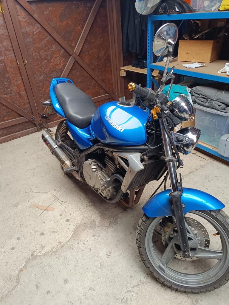 Kawasaki, ER, 2002, 498 (cc)