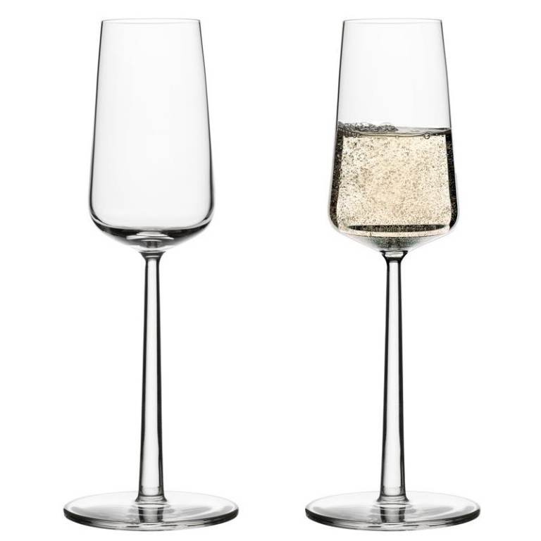 Pair of Iittala Clear Glass Champagne Flutes – NEW