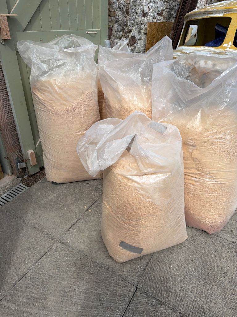 Free horse bedding 