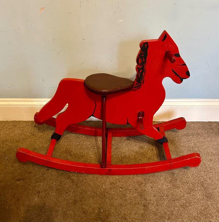 Selection of Vintage Children’s Garden Furniture / Toy £10 each or Job Lot £35 Good condition  J111B