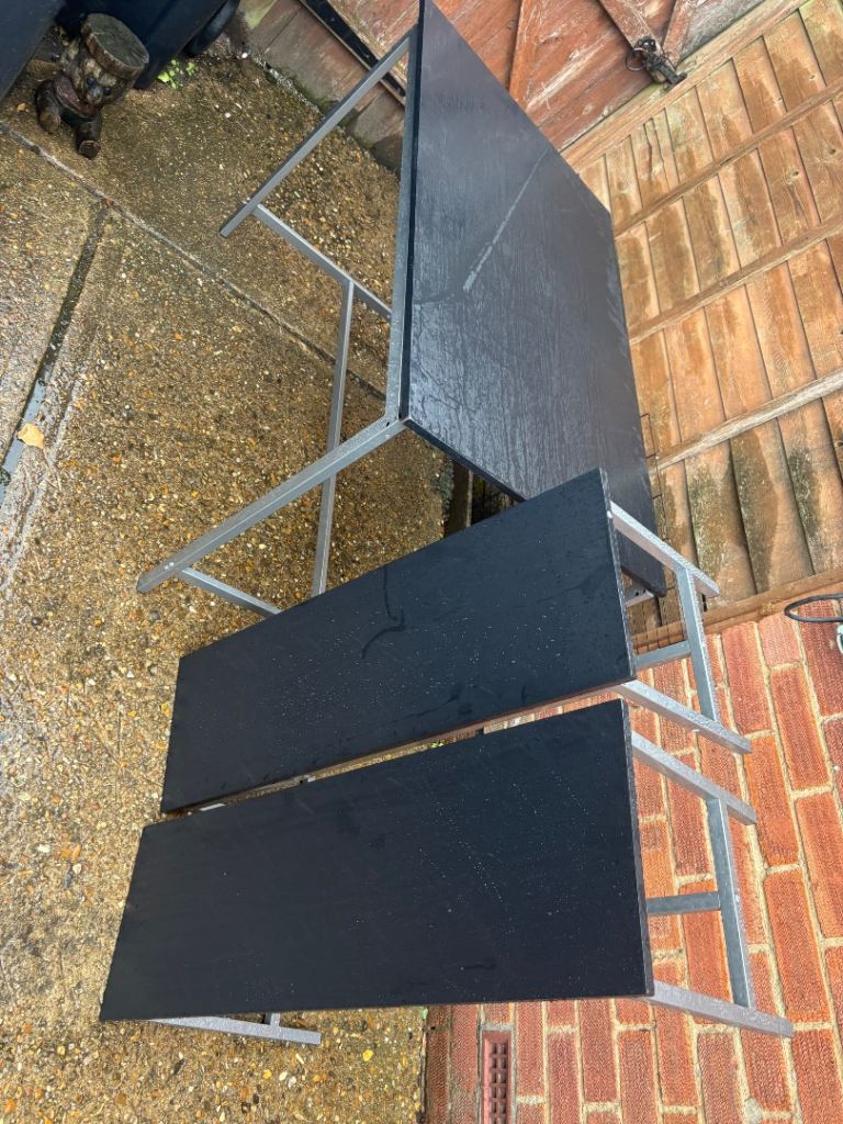 Metal table and bench 