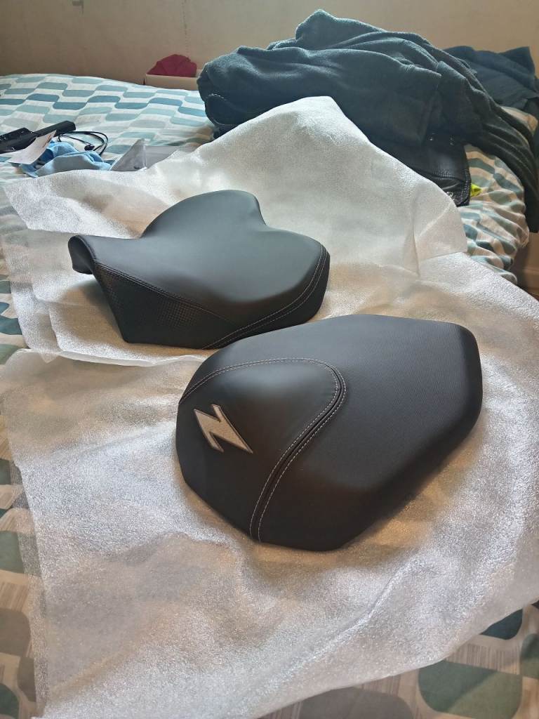 Kawasaki Z750-1000 Comfort seat. 