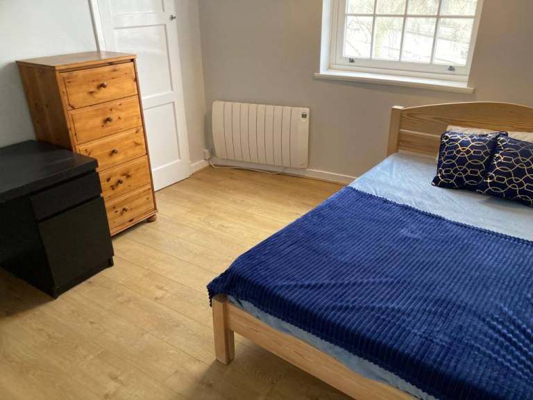 Lovely room near King Street, Hammersmith