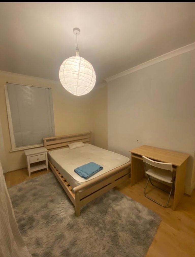 Double Room, Shepherds Bush W12, All bills inc