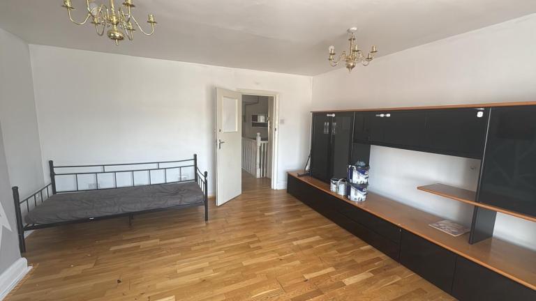 1 bedroom flat 