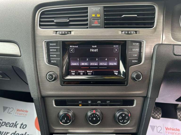 VOLKSWAGEN GOLF 1.4 TSI BlueMotion Tech SE Red Manual Petrol 2013