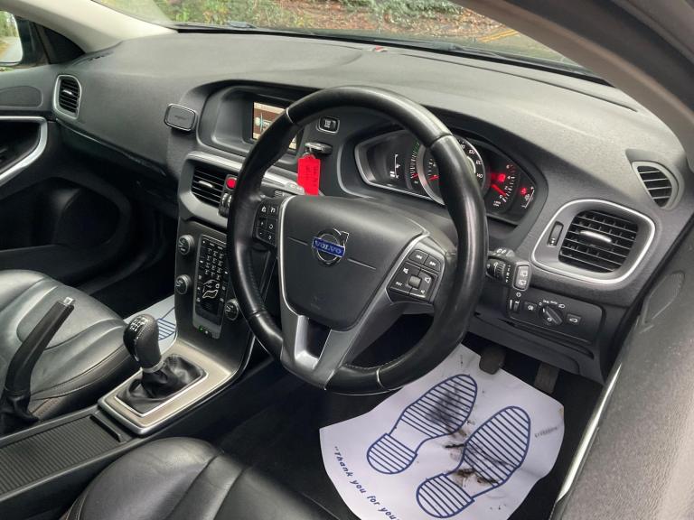 2015 Volvo V40 D2 Cross Country Lux Nav 5dr HATCHBACK DIESEL Manual