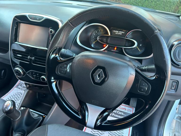 2015 Renault Clio 0.9 TCE 90 Dynamique S MediaNav Energy 5dr HATCHBACK Petrol Manual