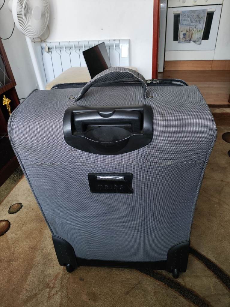 Tripp Medium lightweight suitcase 