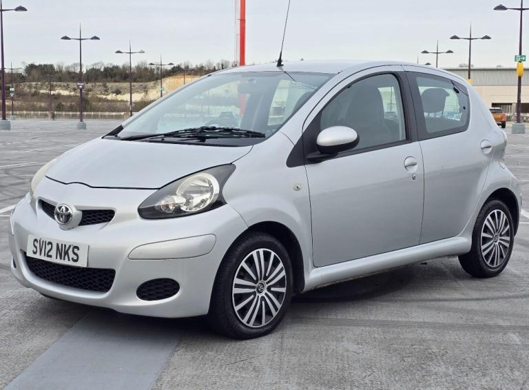 TOYOTA AYGO 1.0 PETROL MANUAL IN VERY CLEAN CONDITION. LONG MOT. SERVICE HISTORY