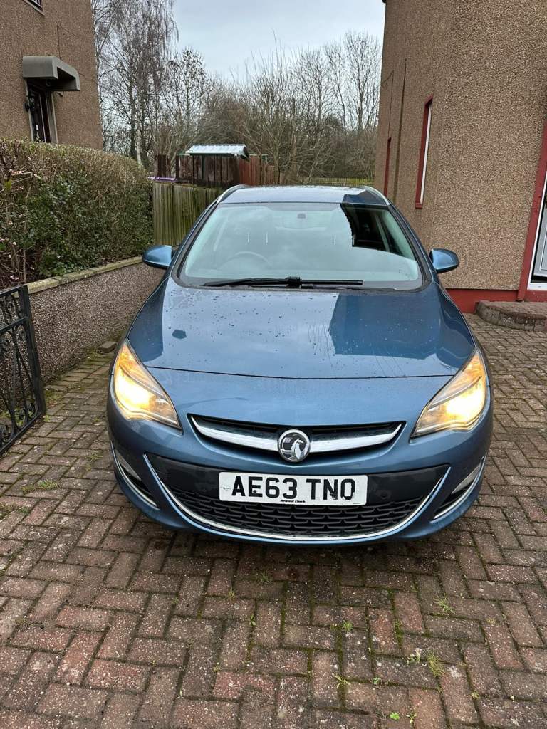 Vauxhall, ASTRA, Hatchback, 2013, Manual, 1956 (cc), 5 doors
