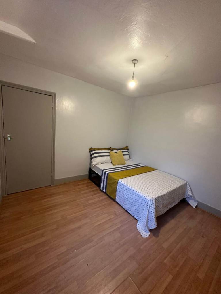 💕Private Rooms in Stamford Hill 🛌 Available now 📍