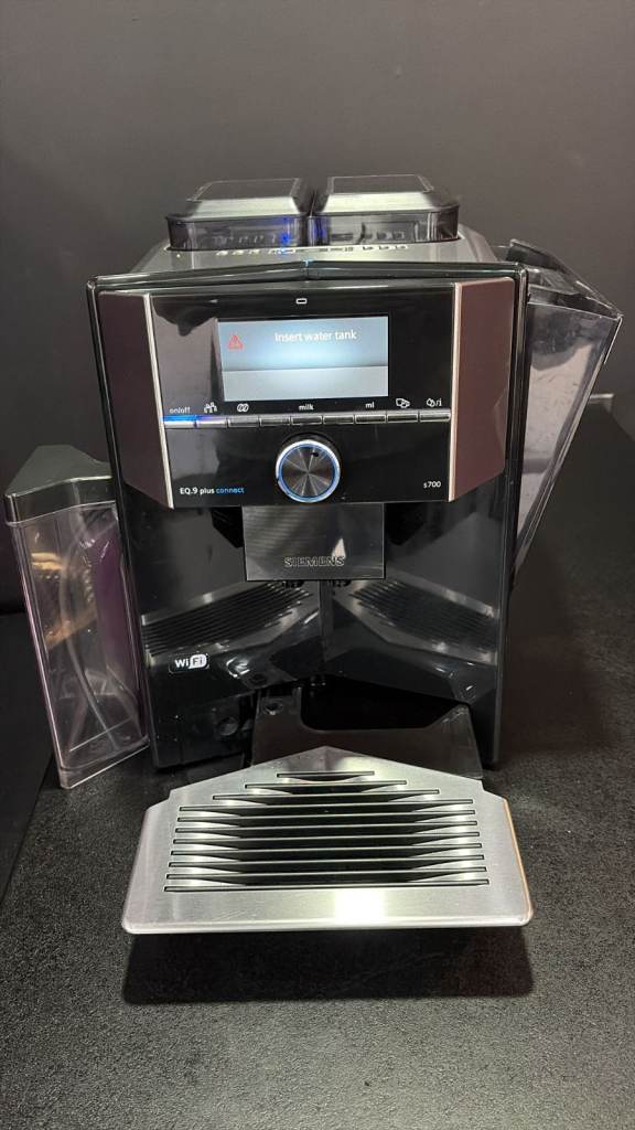 SIEMENS EQ.9 PLUS CONNECT S700 - 2 GRINDERS / BEAN CONTAINERS - COFFEE MACHINE