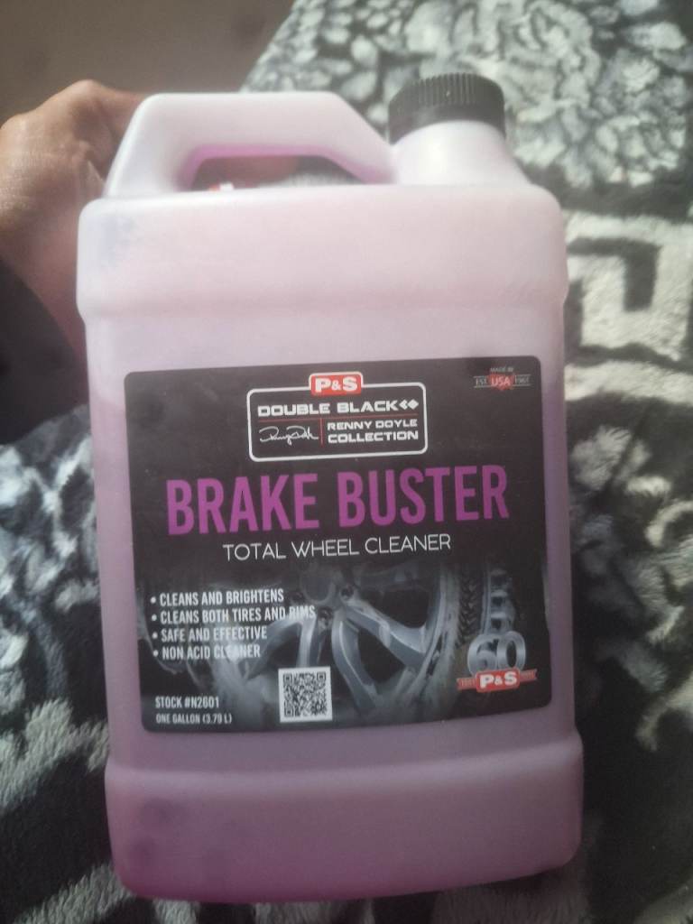 Brake and wheel cleaner 