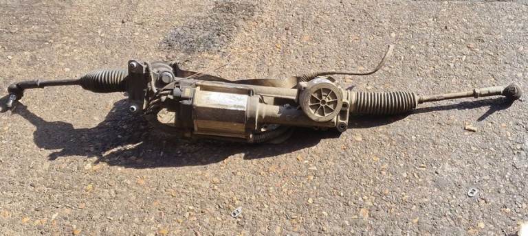 VW Passat 1.9 TDI Steering Rack 2008