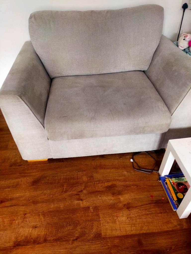 Oatmeal loveseat FREE FOR COLLECTION ONLY 