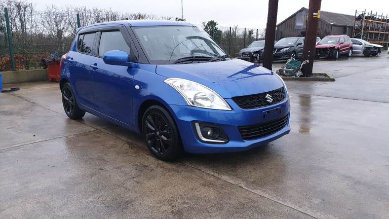 **For breaking** Suzuki Swift SZ-L, 1.2 petrol 5 speed (2017).