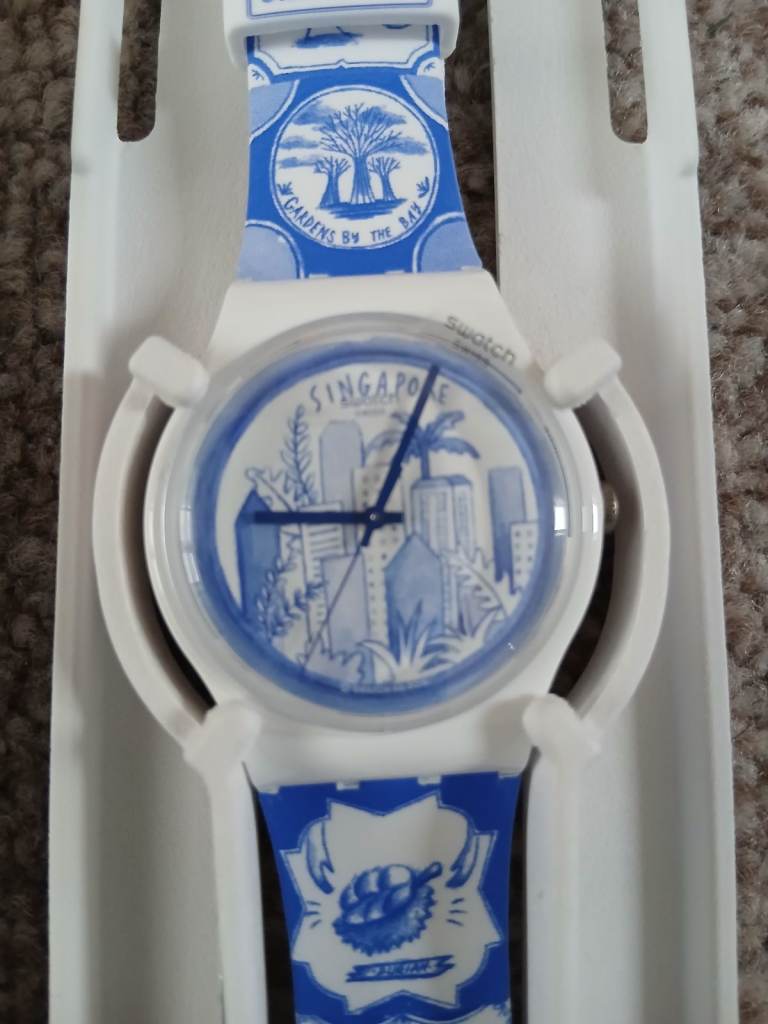 Swatch Singapore watch + gift set