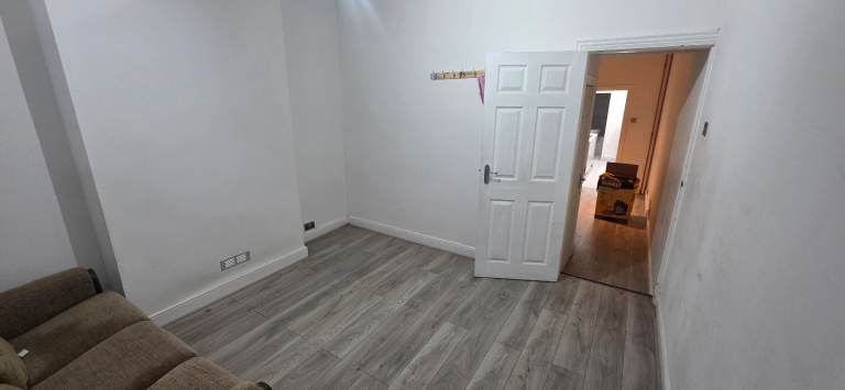 House available to rent - 2 bedroom with 2 reception rooms - Harcourt Road - NG7 6PZ