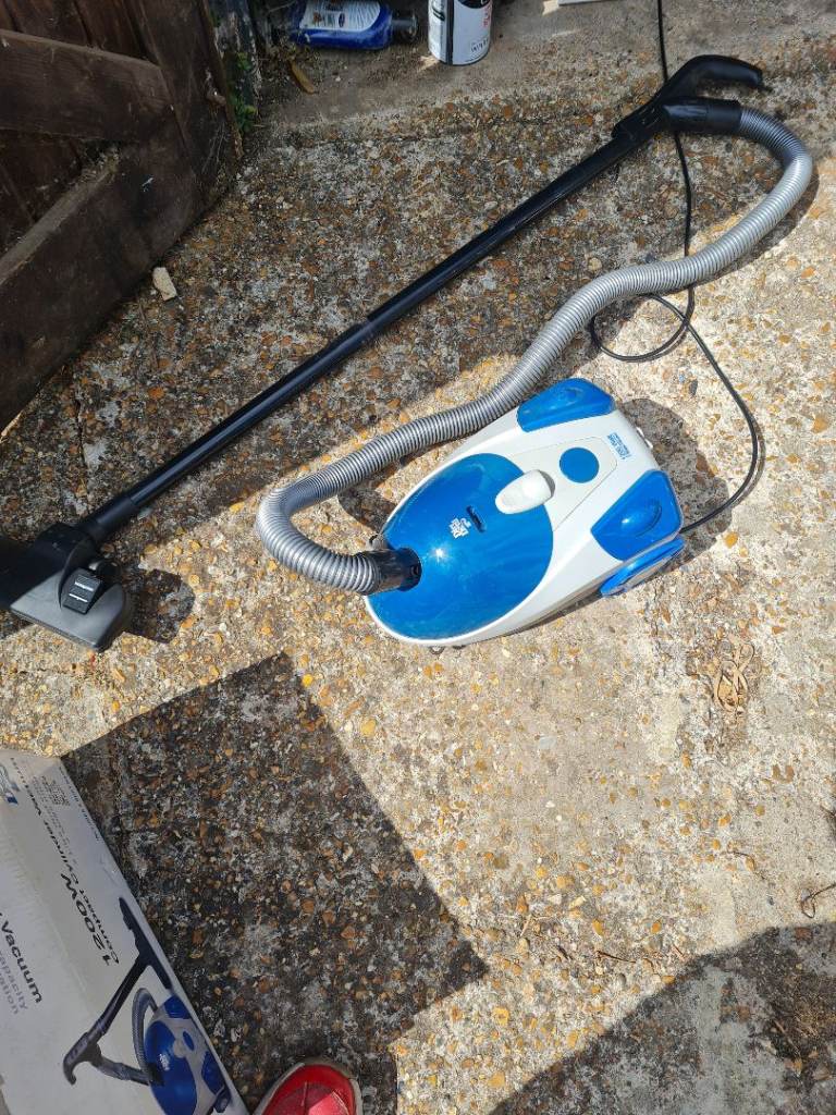 Dirt devil powerful vacuum cleaner 