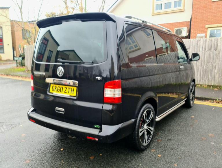 VOLKSWAGEN TRANSPORTER 2.0 BiTDI T32 Kombi DSG L1 H1 4dr 2010