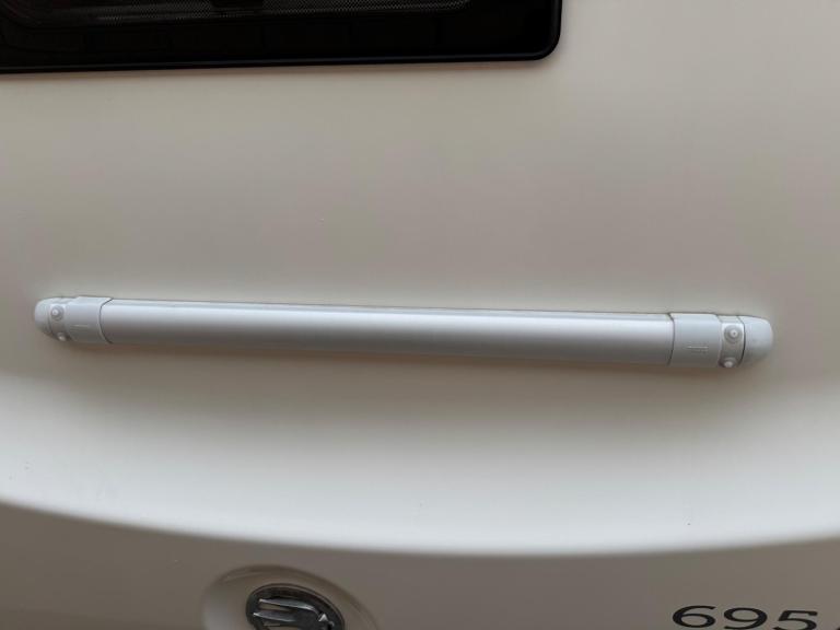 SWIFT ESCAPE 695 - 2017