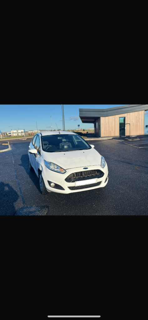 Ford, FIESTA, Hatchback, 2015, Semi-Auto, 998 (cc), 5 doors