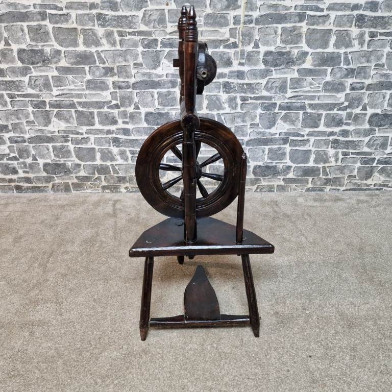 Antique Victorian Scottish Wooden Spinning Wheel