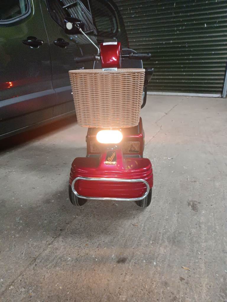 Shoprider deluxe mobility scooter 