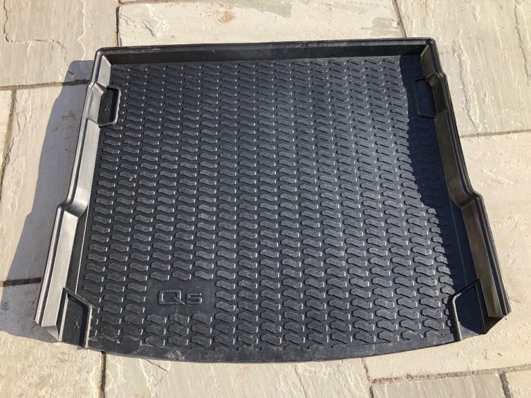 Audi Q5 boot liner. Model year 2018 onwards. 