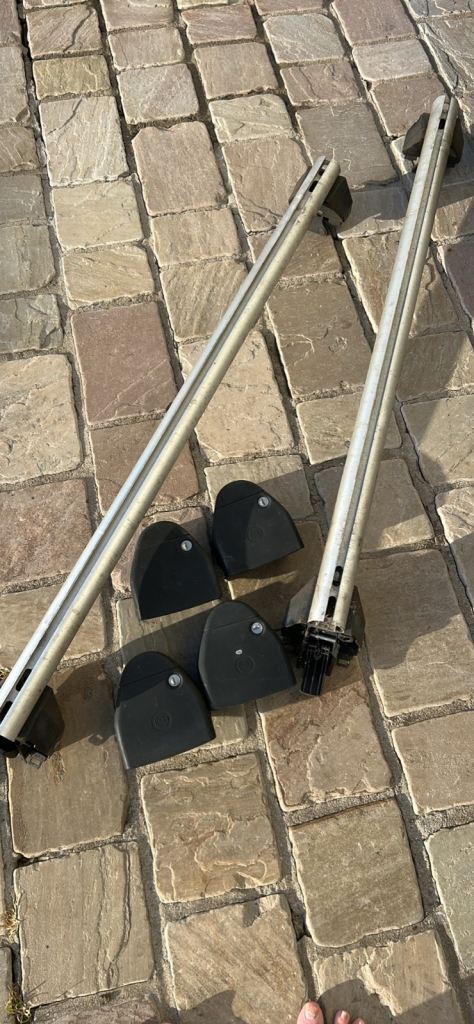 Vauxhall Zafira b roof bars complete with k 