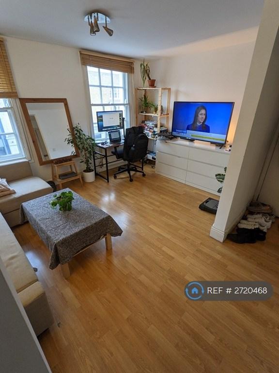 2 bedroom flat in Caledonian Road, London, N1 (2 bed) (#2720468)