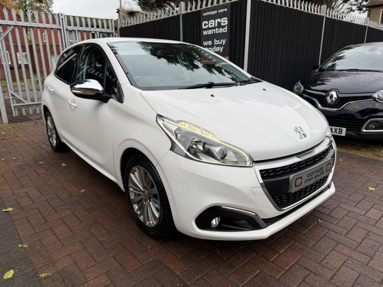 2016 Peugeot 208 1.2 PureTech Allure Hatchback 5dr Petrol Manual Euro 6 (82 ps)