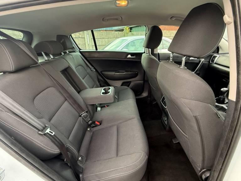 2016 Kia Sportage 1.7 CRDi 2 SUV 5dr Diesel Manual Euro 6 (s/s) (114 bhp) ESTATE Diesel Manual