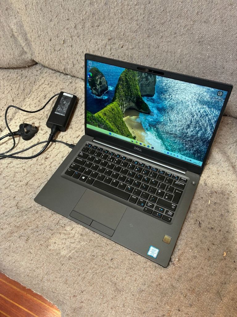 Dell 7390 Laptop with Charger