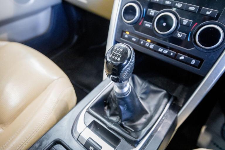 2016 Land Rover Discovery Sport 2.0 TD4 HSE 5dr [5 Seat] ESTATE DIESEL Manual