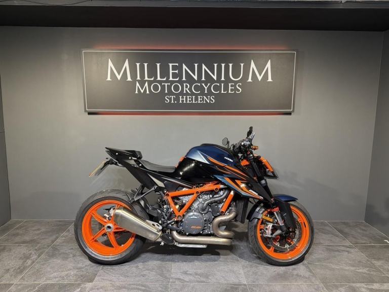 2023 KTM 1290 SUPER DUKE R HIGH PERFORMANCE NAKED BIKE WITH EXTRAS