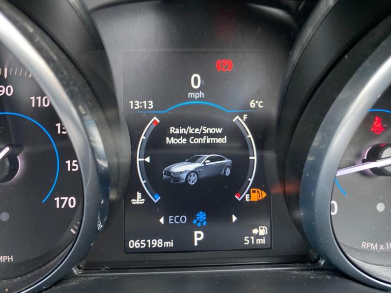 2016 Jaguar XE 2.0d R-Sport Auto Euro 6 (s/s) 4dr SALOON Diesel Automatic