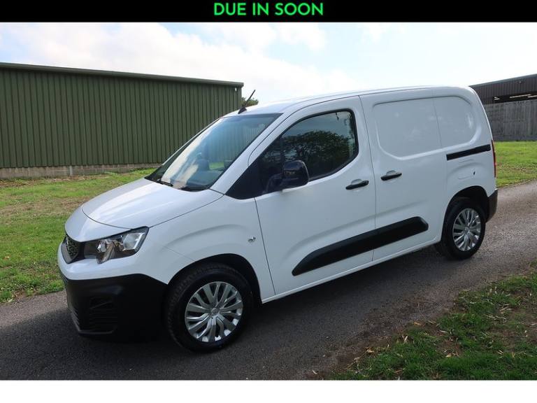2023 Peugeot Partner 1000 1.5 BlueHDi 100 Professional Premium + Van PANEL VAN DIESEL Manual
