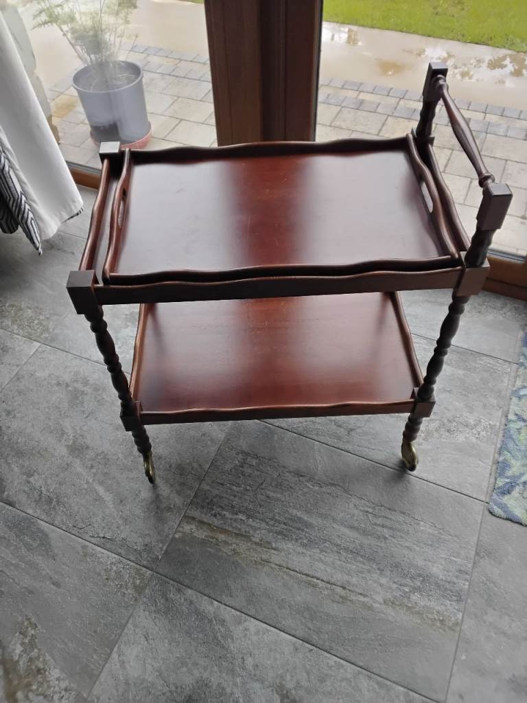Mahogany drink/tea trolley