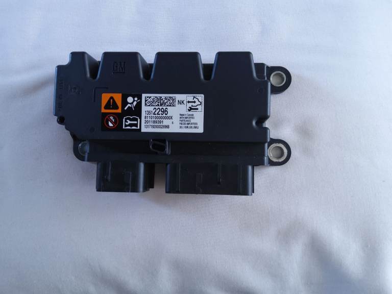 Airbag sensing and diagnostic module for a Vauxhall