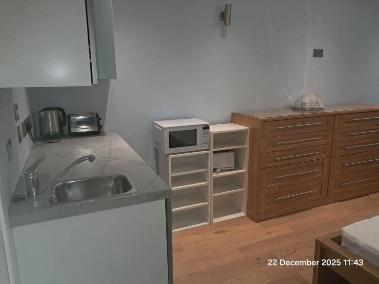 Studio , All bills included