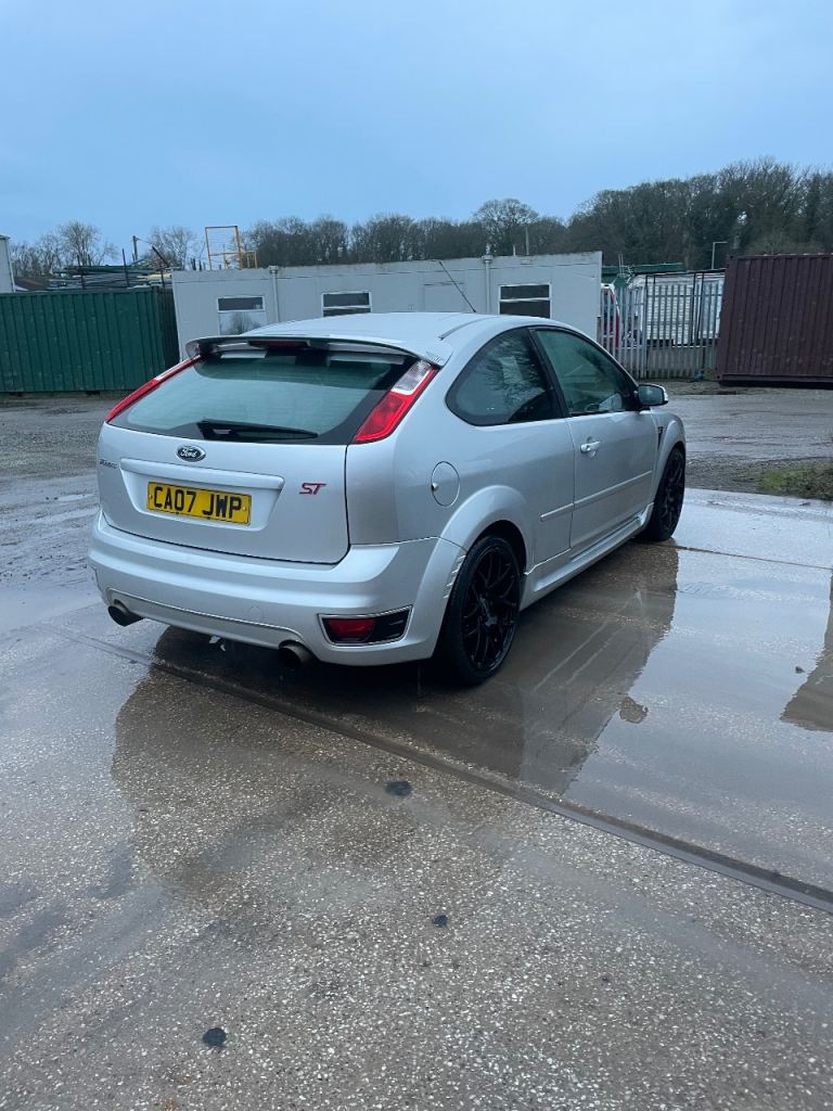 Ford, FOCUS, Hatchback, 2007, Manual, 2522 (cc), 3 doors