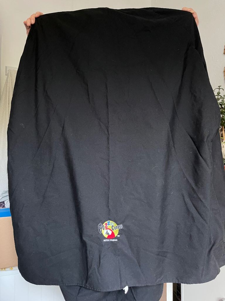 Genuine Cozzzy Parrot cage cover as new 